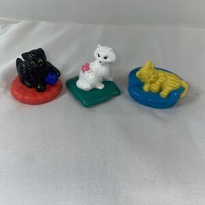 Vintage 1996 MEG Kitty In‎ My Pocket Figurines Set of 3 Black White Yellow Cat